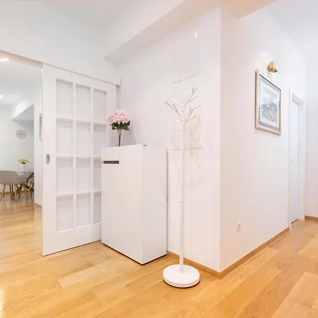 Διαμέρισμα Nettle Tree *